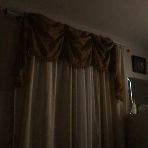 Meet your Posher, Hilda